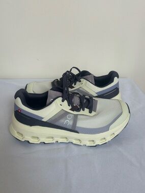On CloudVista 2 Seedling Mulberry Size 8.5 Eu40 Sneakers women’s athletic